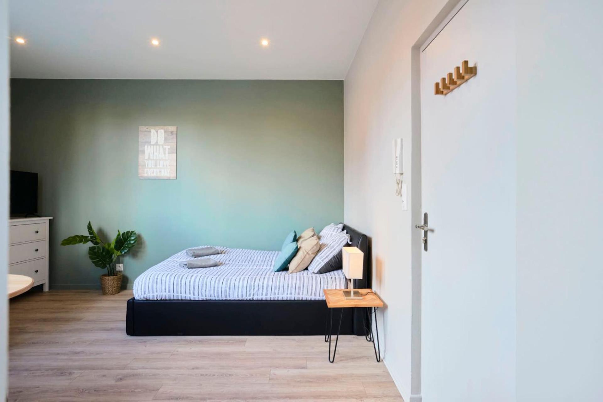Locationstourcoing - Le Croise Apartment ภายนอก รูปภาพ