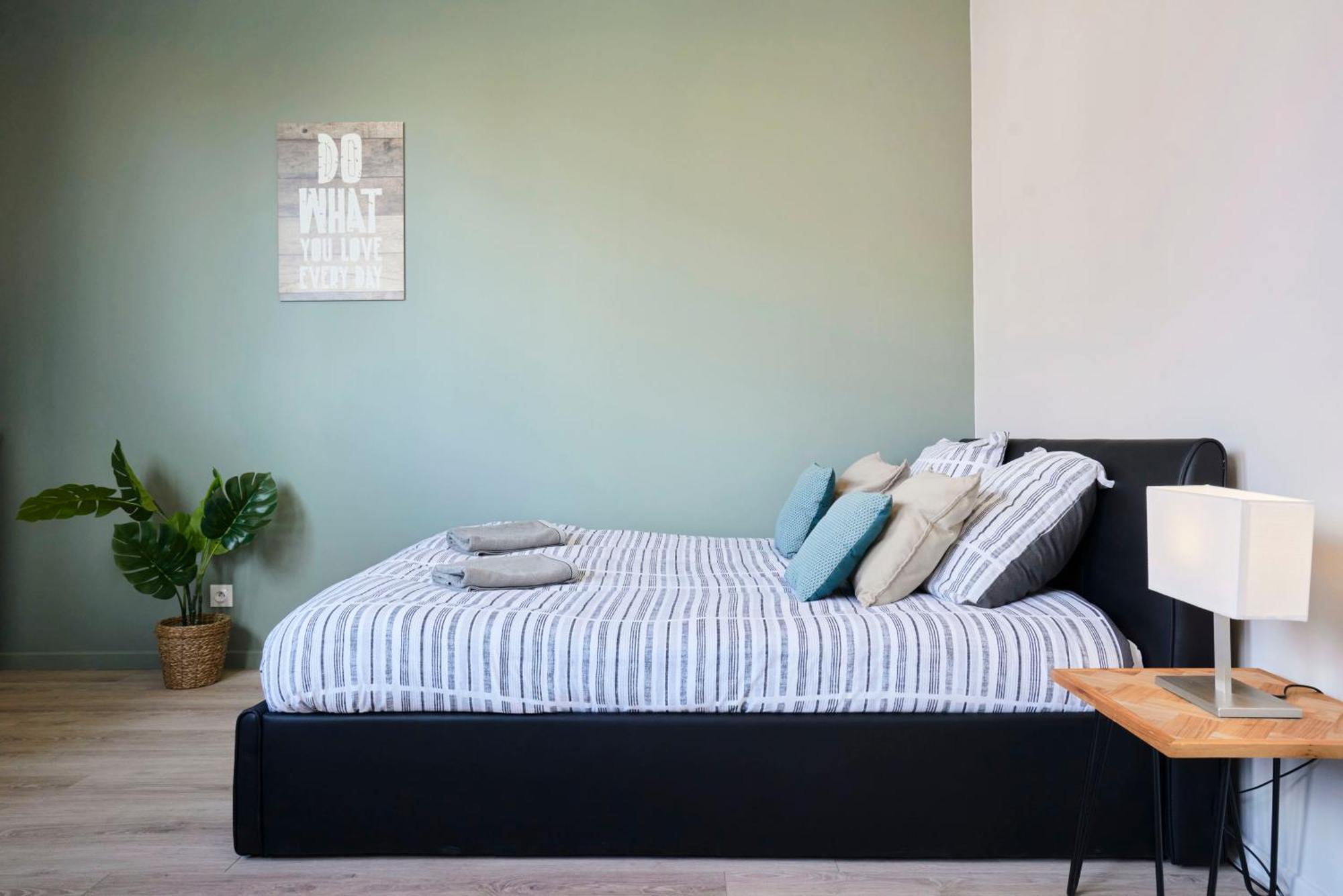 Locationstourcoing - Le Croise Apartment ภายนอก รูปภาพ